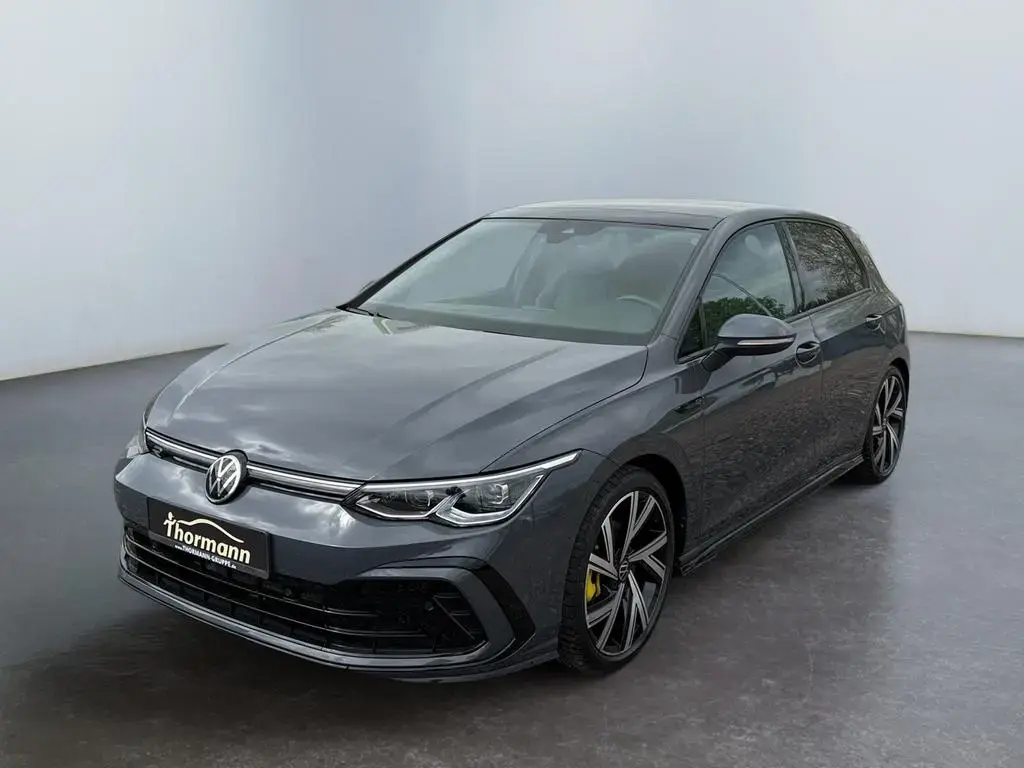Main__Slider__Photo:Volkswagen Golf VIII 1.5 eTSI DSG Navi,Rückfahrkam.,Sitzhei 01/2021-1