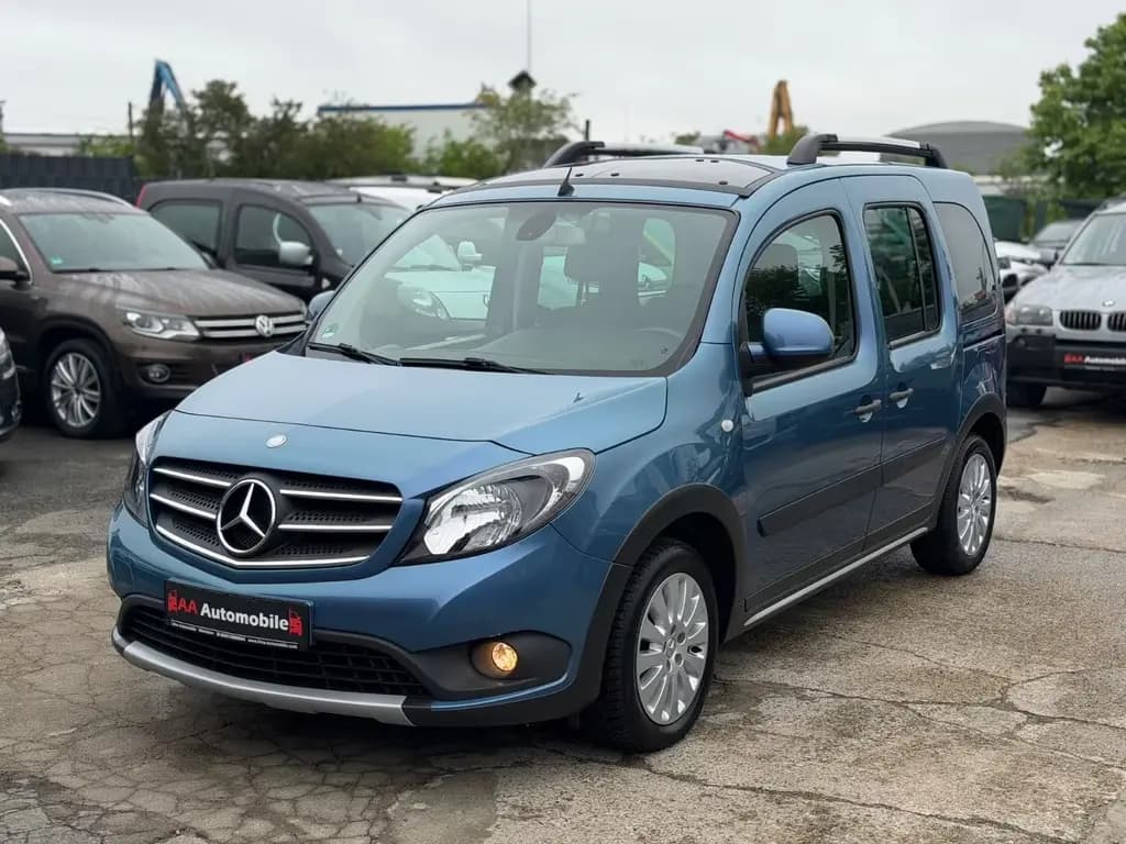 Main__Slider__Photo:Mercedes-Benz Citan Kombi 112 lang Automatik Panorama/Navi/kam 05/2018-0