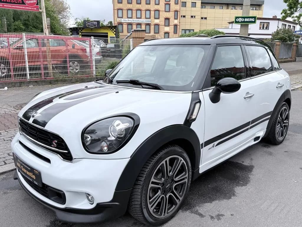 Main__Slider__Photo:MINI Countryman S (Cooper) COUNTRYMAN S COOPER S ALL4+NAVI+XENON+LEDER+SHZ+ 03/2015-0