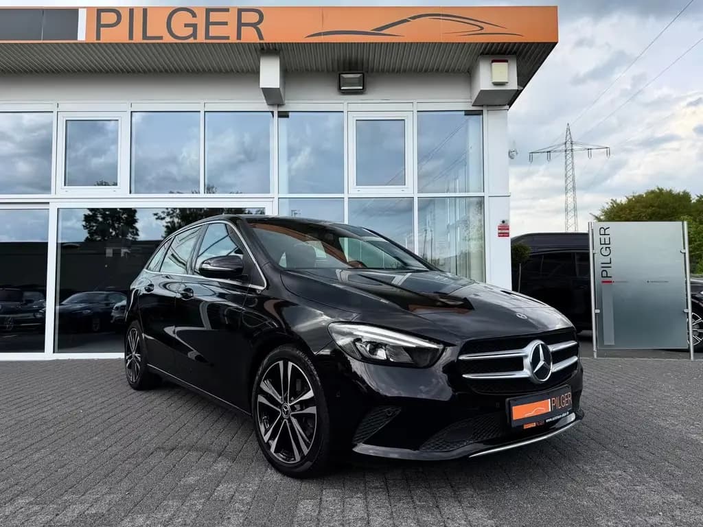 Main__Slider__Photo:Mercedes-Benz B-Class Edition*CarPlay*PDC*Kamera*Temp*LED*Leder 11/2019-0