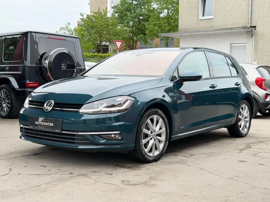 Main__Slider__Photo:Volkswagen Golf VII Lim. Highline 05/2017-1