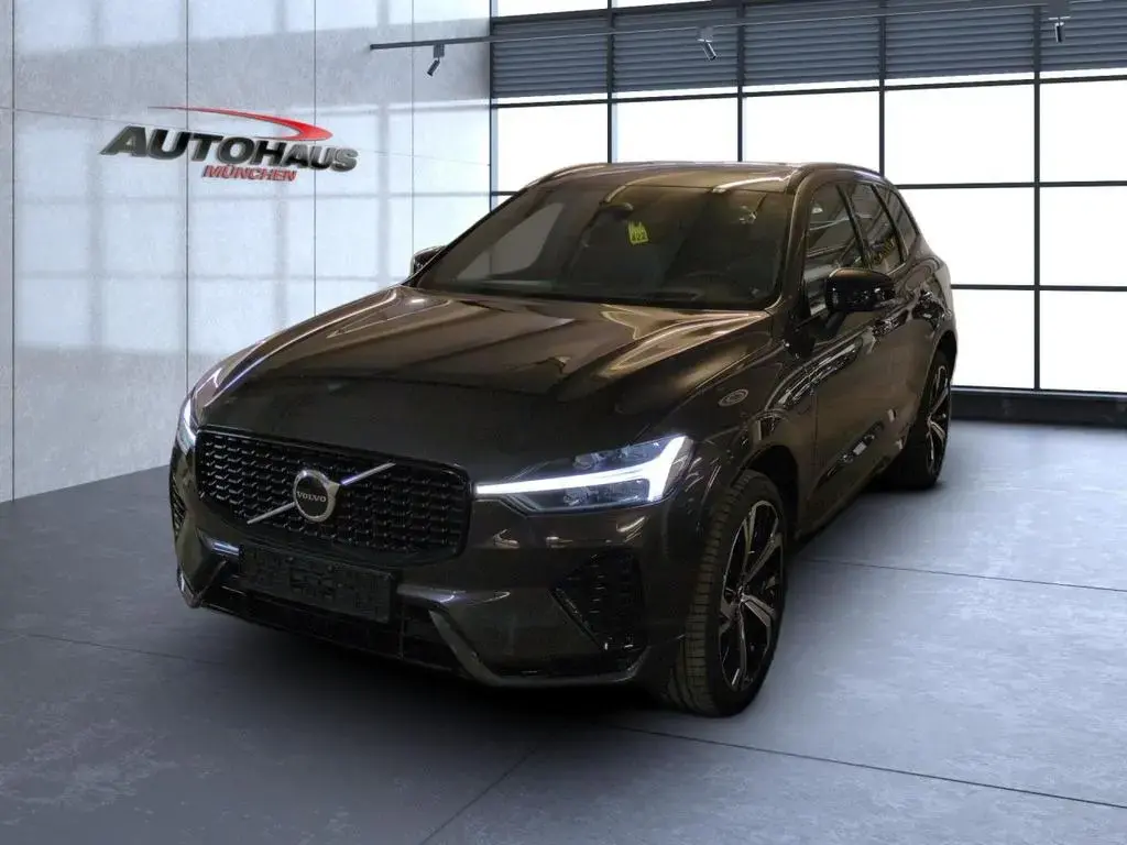 Main__Slider__Photo:Volvo XC 60 Ultimate Dark Recharge Plug-In Hybrid AWD 03/2023-1