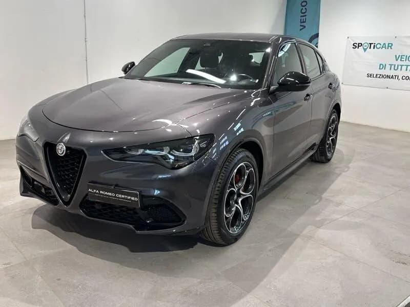 Main__Slider__Photo:Alfa Romeo Stelvio 2.2 TD 210 CV Veloce AT8 Q4 02/2024-0