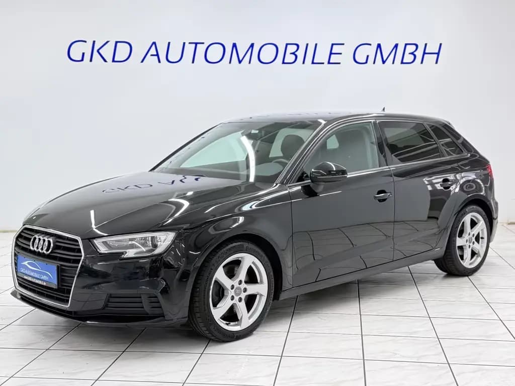 Main__Slider__Photo:Audi A3 Sportback 40 TFSI Quattro Sport*Standheizung* 10/2019-0