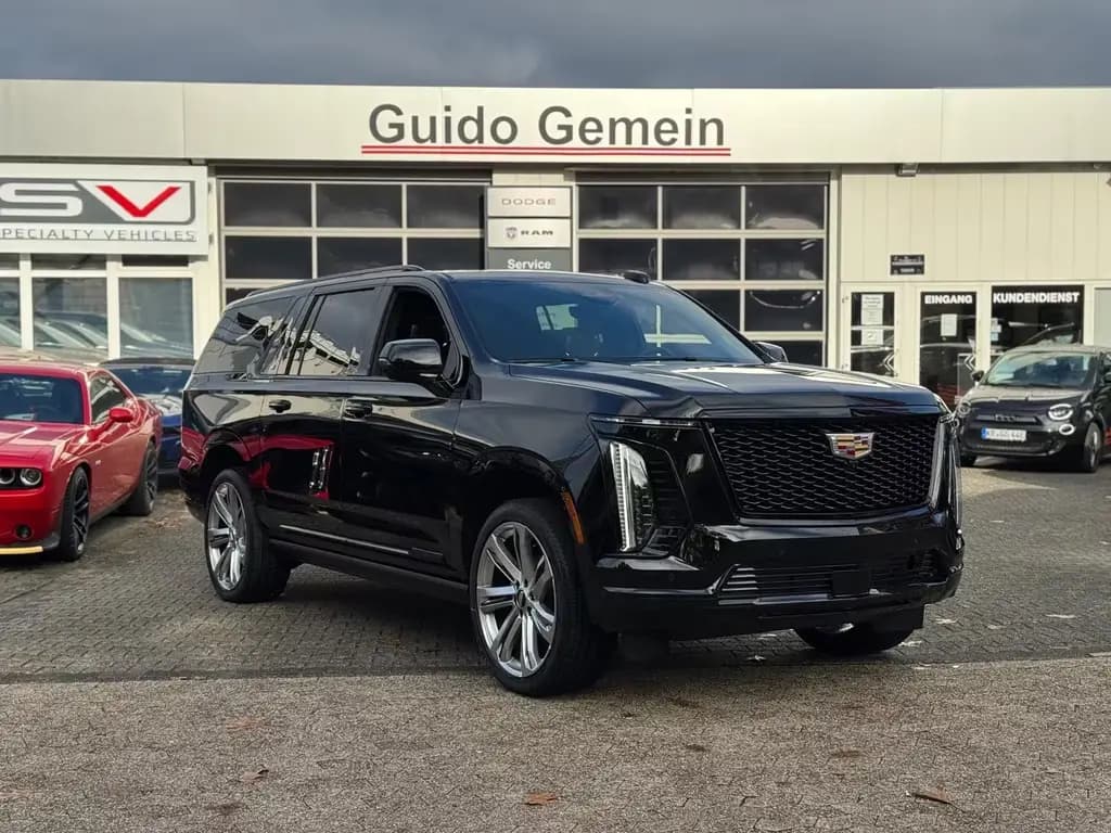 Main__Slider__Photo:Cadillac Escalade ESV 6.2 V8 Platinum Sport ABV +24" 2026 null-0