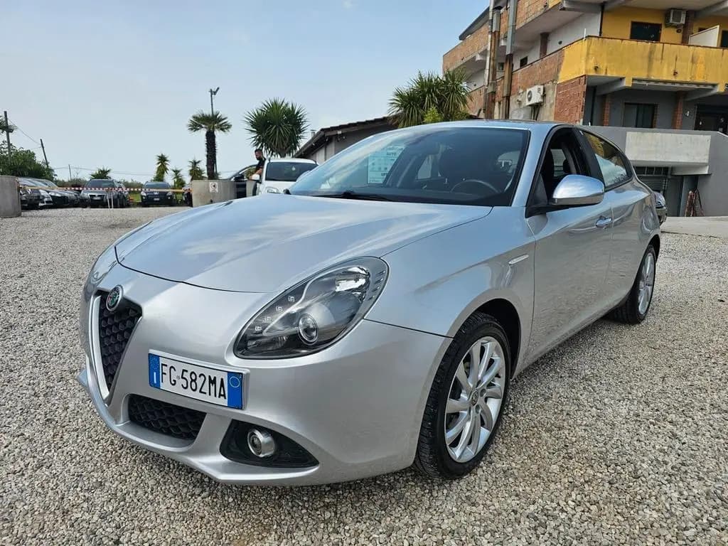 Main__Slider__Photo:Alfa Romeo Giulietta 1.6 JTDm 120 CV 05/2017-0