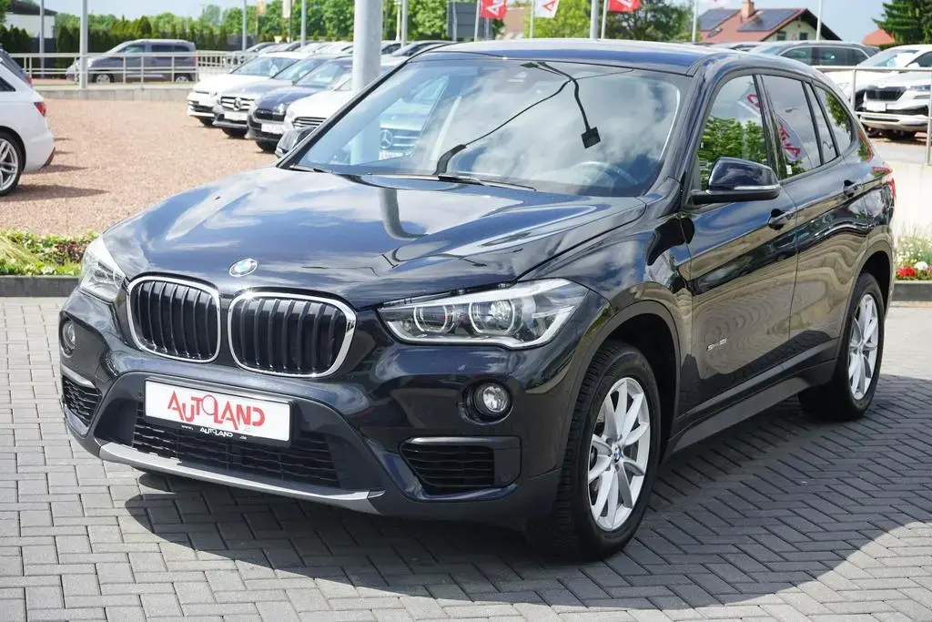 Main__Slider__Photo:BMW X1 sDrive 18i Advantage LED Navi Tempomat AHK 01/2018-1