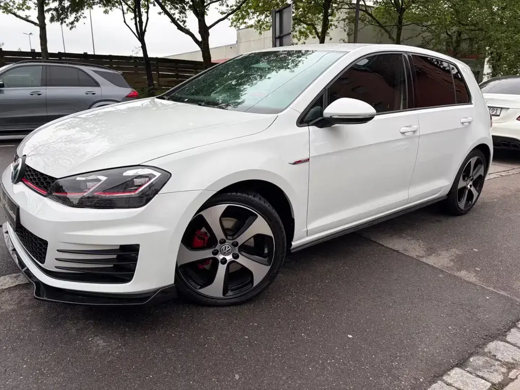 Main__Slider__Photo:Volkswagen Golf 2.0 TSI DSG GTI/KAMERA/TEMPOM/ALU/NAVI/CarP 10/2017-1
