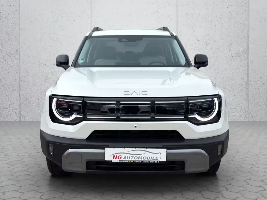 Main__Slider__Photo:BAIC BJ30 e HEV 4x4 *Panorama*ACC*Interactive Light* 04/2025-1