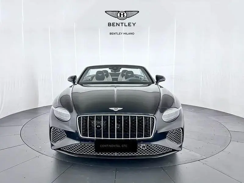 Main__Slider__Photo:Bentley Azure Continental GTC 4.0 V8 phev Azure auto - 05/2026-1
