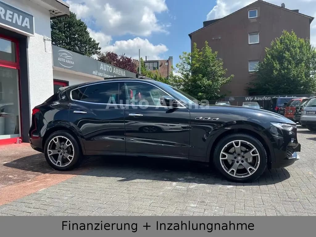 Main__Slider__Photo:Maserati Levante 3.0 Gran Lusso Diesel Panorama Kamera 03/2018-0
