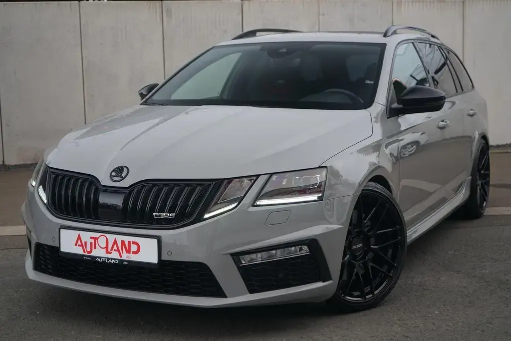 Main__Slider__Photo:Skoda Octavia Combi 2.0 RS LED Sitzheizung PDC DAB USB 10/2018-1