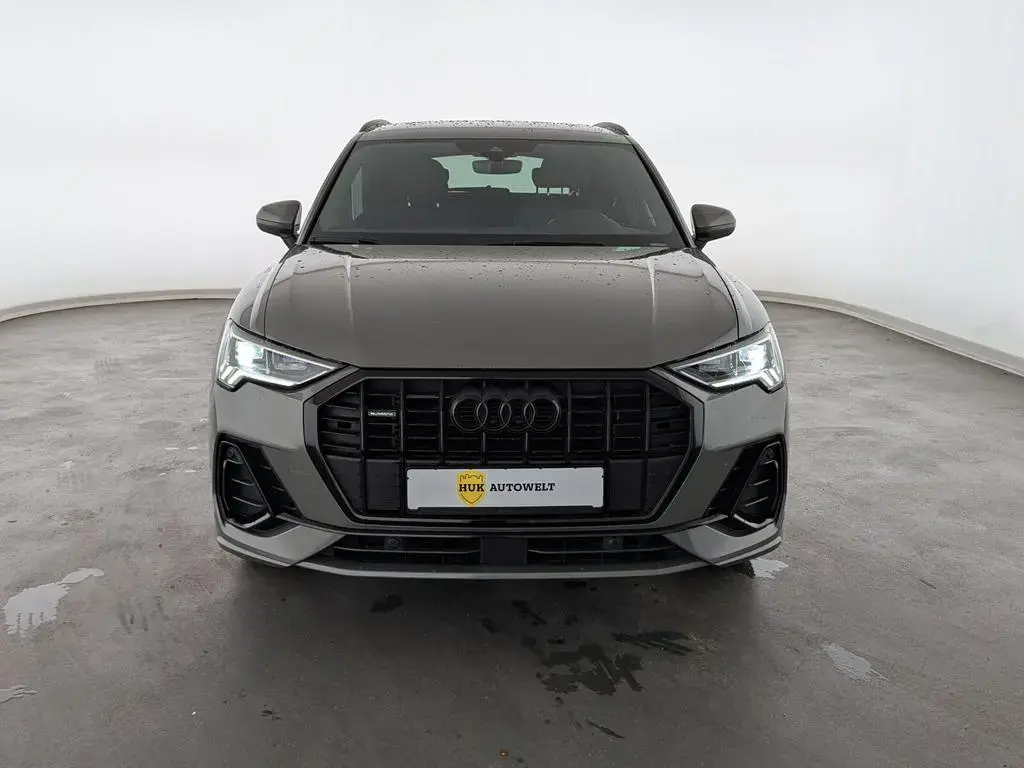 Main__Slider__Photo:Audi Q3 40 2,0 TFSI quattro S line LED+NAVI+ACC+RFK+ 03/2019-1