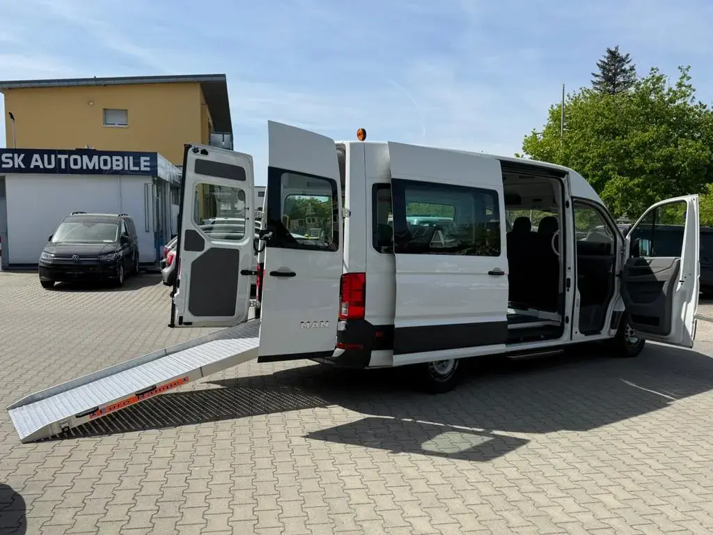 Main__Slider__Photo:MAN TGE *AUTOMATIK*ROLLSTUHL RAMPE*KAMERA* 10/2021-1