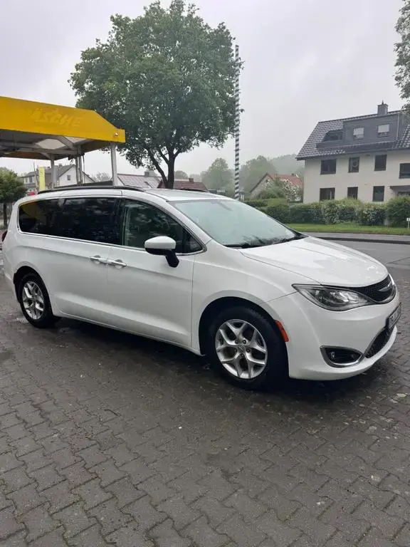 Main__Slider__Photo:Chrysler Pacifica 02/2019-1