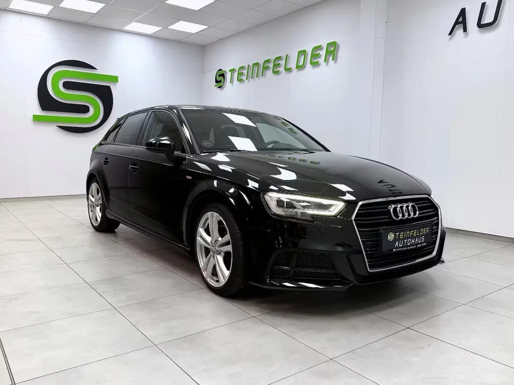 Main__Slider__Photo:Audi A3 Sportback 40 TFSI quattro /S LINE / LED / SHZ 04/2019-0