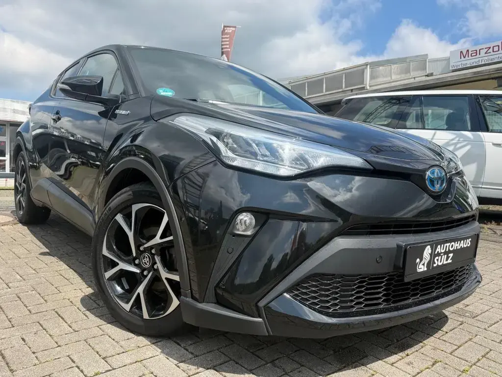 Main__Slider__Photo:Toyota C-HR 2.0-I-VVTi Hybrid Team Deutschland 03/2020-1