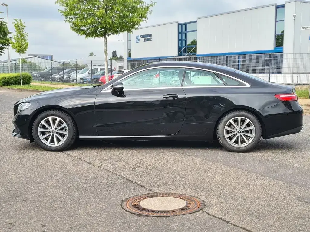 Main__Slider__Photo:Mercedes-Benz E 200 Coupe *Autom.*Kamera*Navi*SHZ*Leder*LED* 08/2018-1