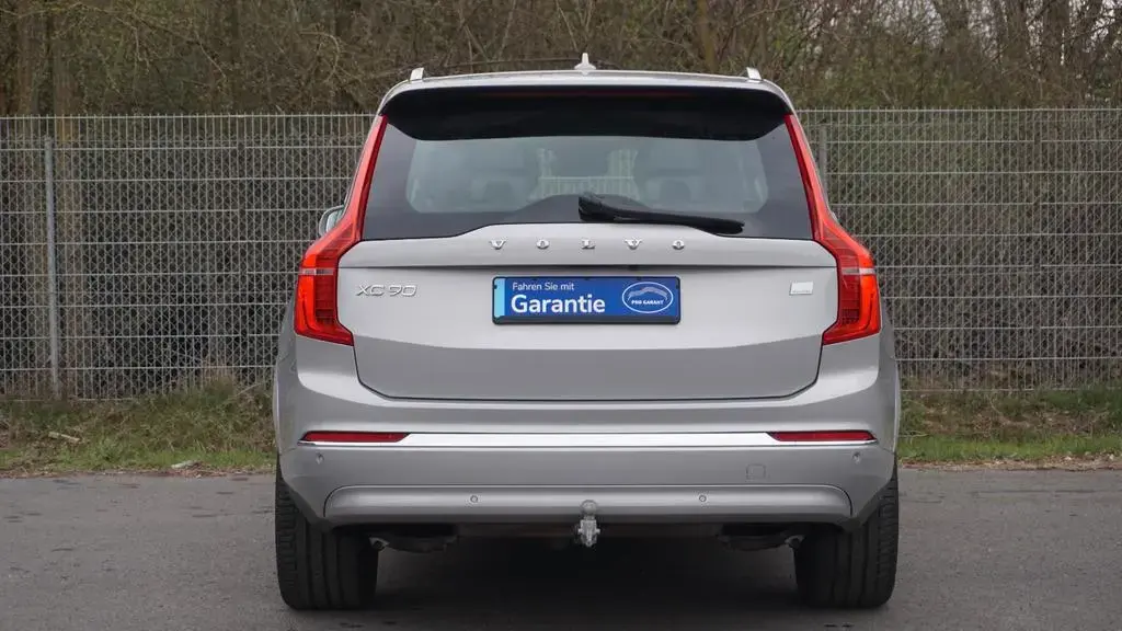 Main__Slider__Photo:Volvo XC90 T8 Plus Bright AWD Pilot/Luftfeder/AHK/360° 04/2023-1