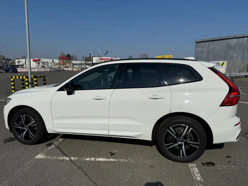 Main__Slider__Photo:Volvo XC60 Vollausstattung/360/8Fach Bereifung/ 02/2022-1