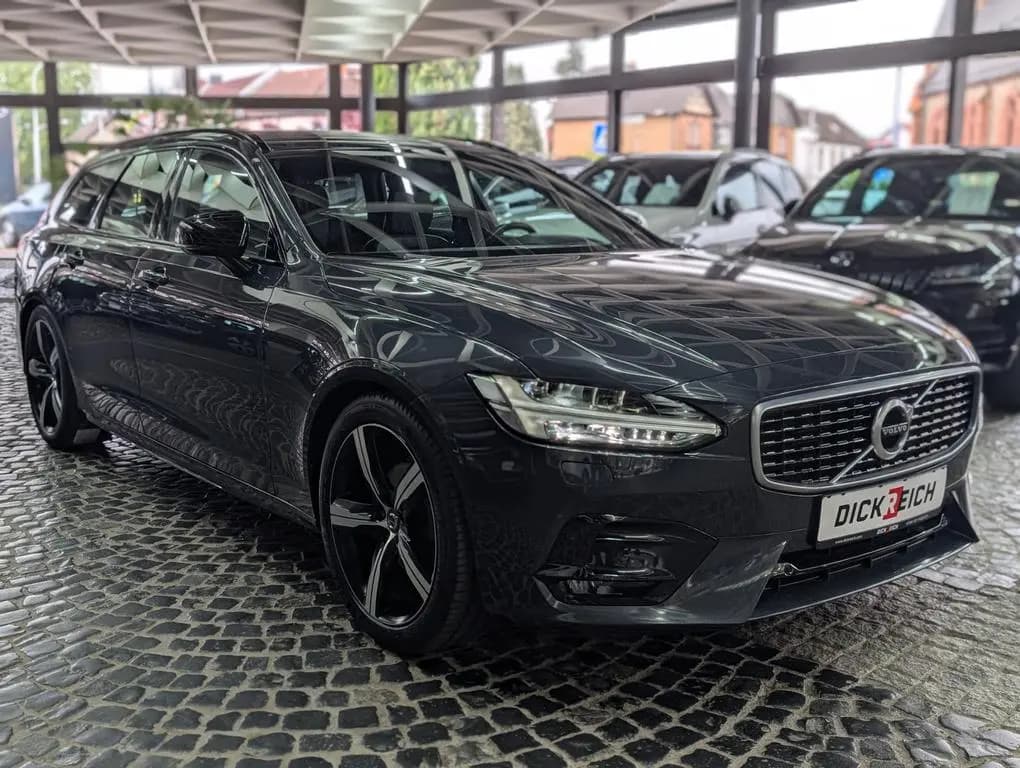 Main__Slider__Photo:Volvo V90 R Design VIRT MEMO KAM SHZ LEDER LED APP 19" 06/2019-0