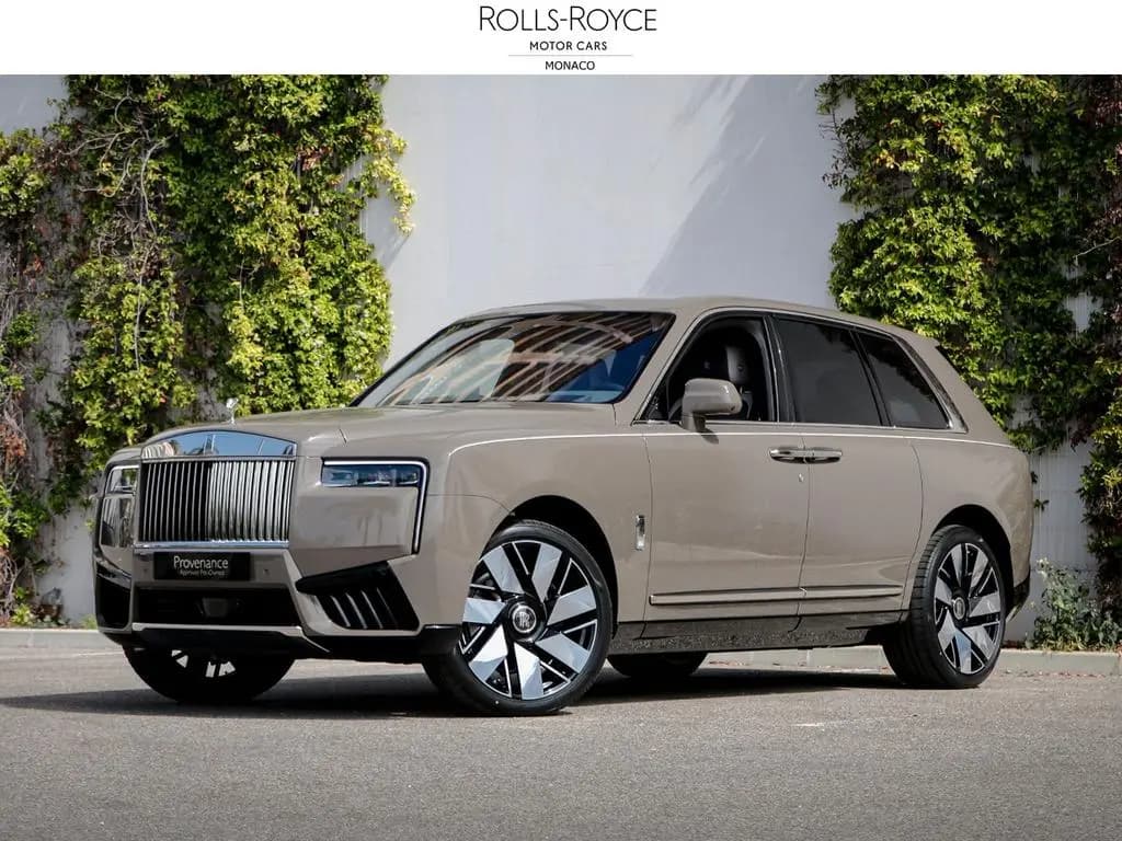 Main__Slider__Photo:Rolls-Royce Cullinan - 02/2026-0