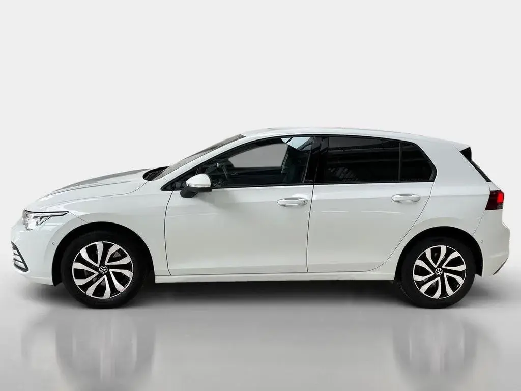 Main__Slider__Photo:Volkswagen Golf TSI Active Standhzg+IQ.DRIVE+LEDplus+Navi+H 01/2023-1