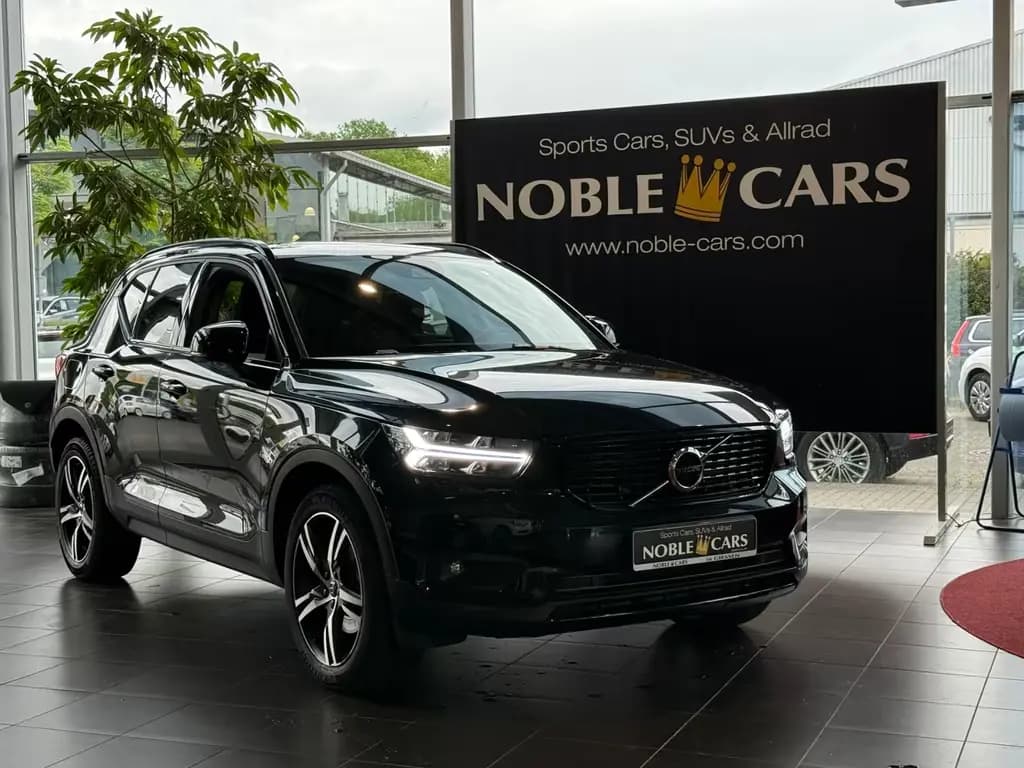 Main__Slider__Photo:Volvo XC40 R Design H/K ACC AHK KAM 04/2021-0
