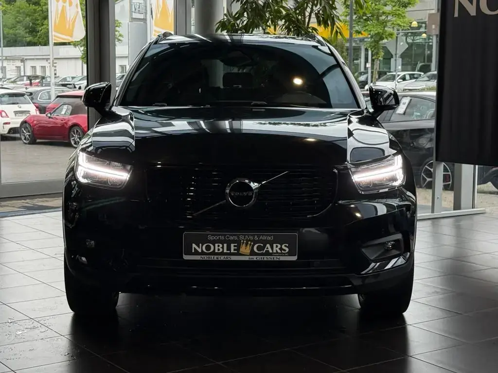 Main__Slider__Photo:Volvo XC40 R Design H/K ACC AHK KAM 04/2021-1