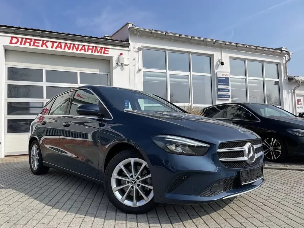 Main__Slider__Photo:Mercedes-Benz B 200 Sondermodell Edition  plus weitere Extras! 07/2020-0