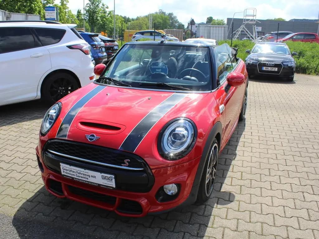 Main__Slider__Photo:MINI Cooper S Cabrio John Cooper Works Kamera 18Zoll 05/2018-0