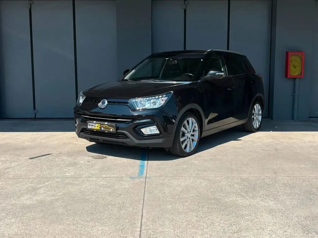 Main__Slider__Photo:Ssangyong Tivoli SsangYong Tivoli 1.6 EXCLUSIVE 2WD AUTO 02/2018-0