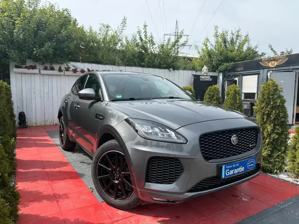 Main__Slider__Photo:Jaguar E-Pace E-PACE R-Dynamic SE AWD 07/2018-0