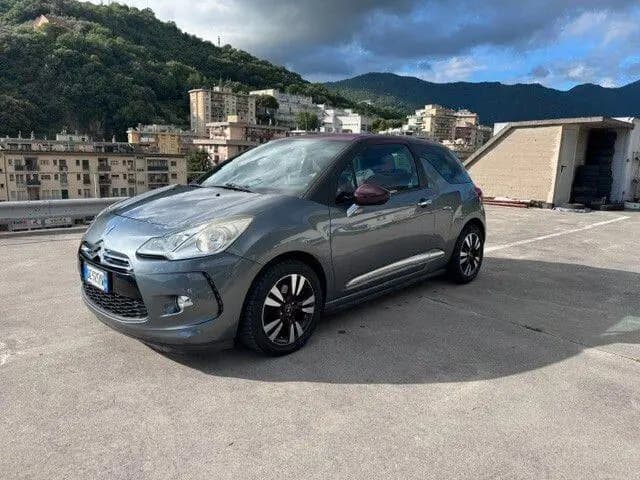 Main__Slider__Photo:DS Automobiles DS3 1.6 VTi 120 So Chic 03/2010-0