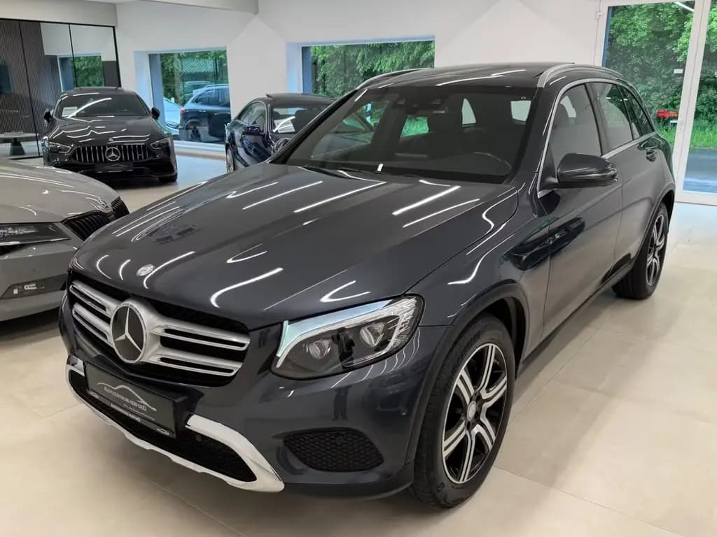 Main__Slider__Photo:Mercedes-Benz GLC 220 d  4Matic Exclusive Panorama AHK 02/2016-0