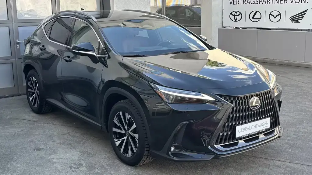 Main__Slider__Photo:Lexus NX 450h + E-FOUR 2,5 PHEV LUXURY*Parkpilot* 04/2022-1