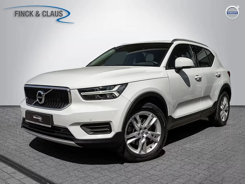 Main__Slider__Photo:Volvo XC40 B4 AWD Momentum Pro 03/2022-0