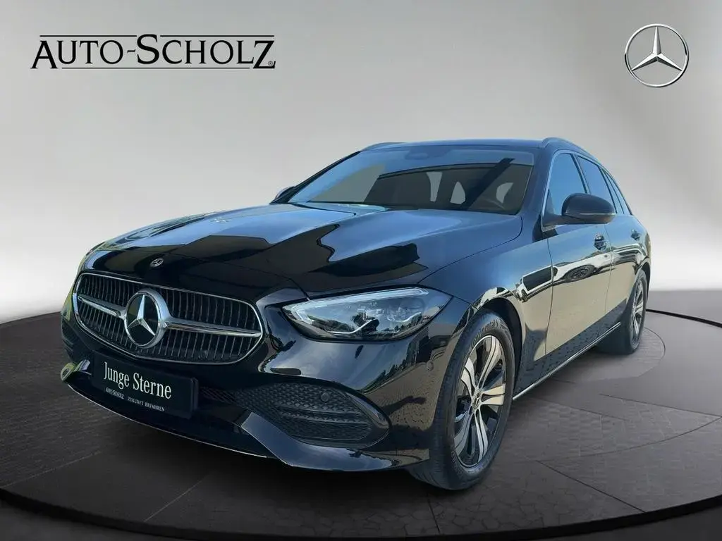 Main__Slider__Photo:Mercedes-Benz C 220 d T AVANTGARDE+AHK+LED+AMBI+KAM+TOTWINKEL+ 05/2022-1