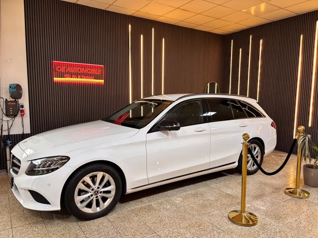 Main__Slider__Photo:Mercedes-Benz C 180 C T-Modell Navi 360° AHK 07/2020-0