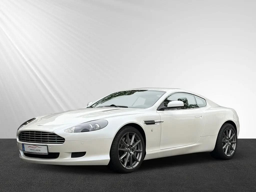 Main__Slider__Photo:Aston Martin DB9 /Facelift/Deutsch/Scheckheft/Apple CarPlay 07/2010-0