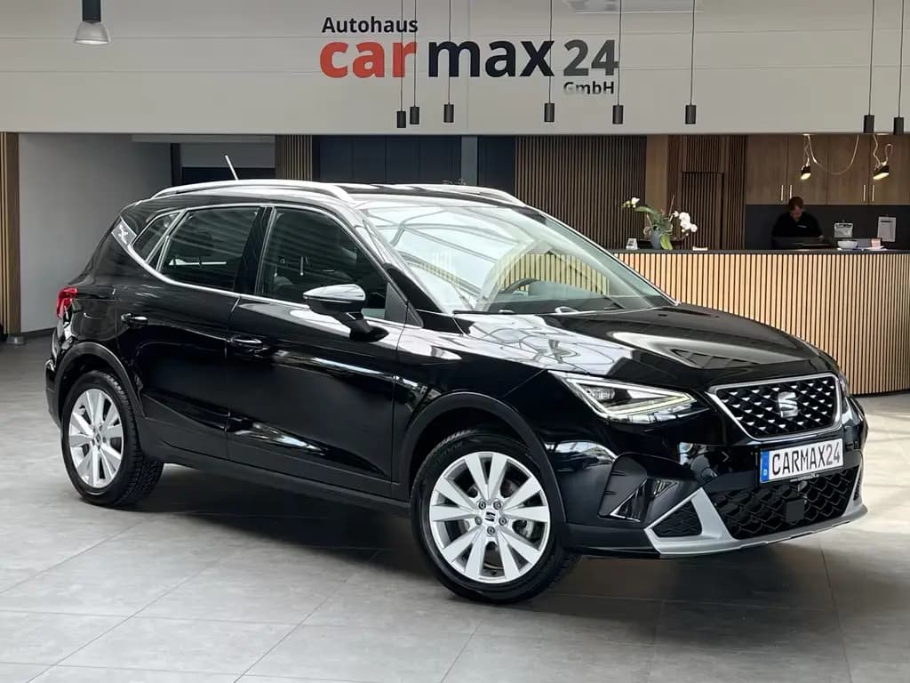 Main__Slider__Photo:Seat Arona 1.0TSI DSG Xperience Navi LED CarPlay DAB 05/2024-0
