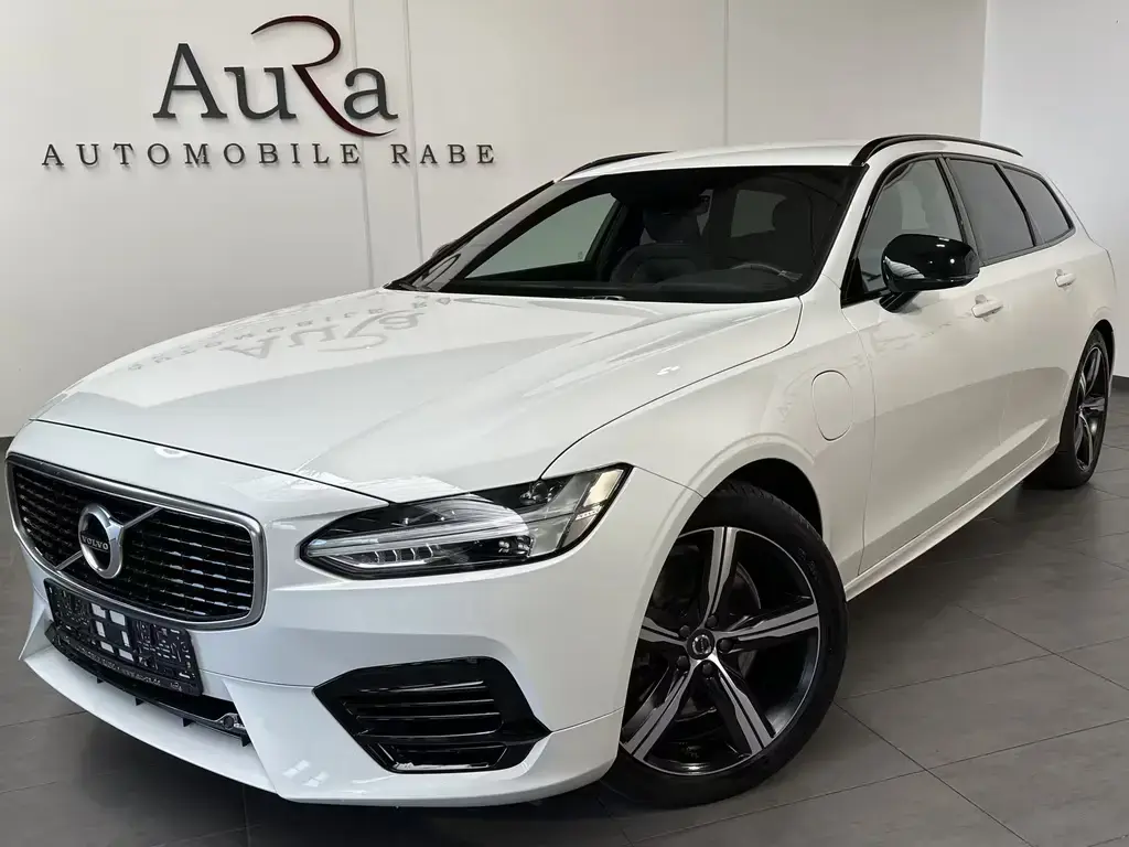 Main__Slider__Photo:Volvo V90 T8 AWD R-Design Hybrid NAV+LED+KAM+H&K+19ZO 02/2020-1