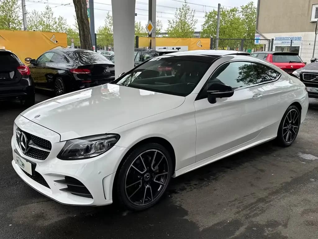 Main__Slider__Photo:Mercedes-Benz C 220 d Coupe 4Matic AMG/ Pano/ 360°/ Burmester 07/2020-0