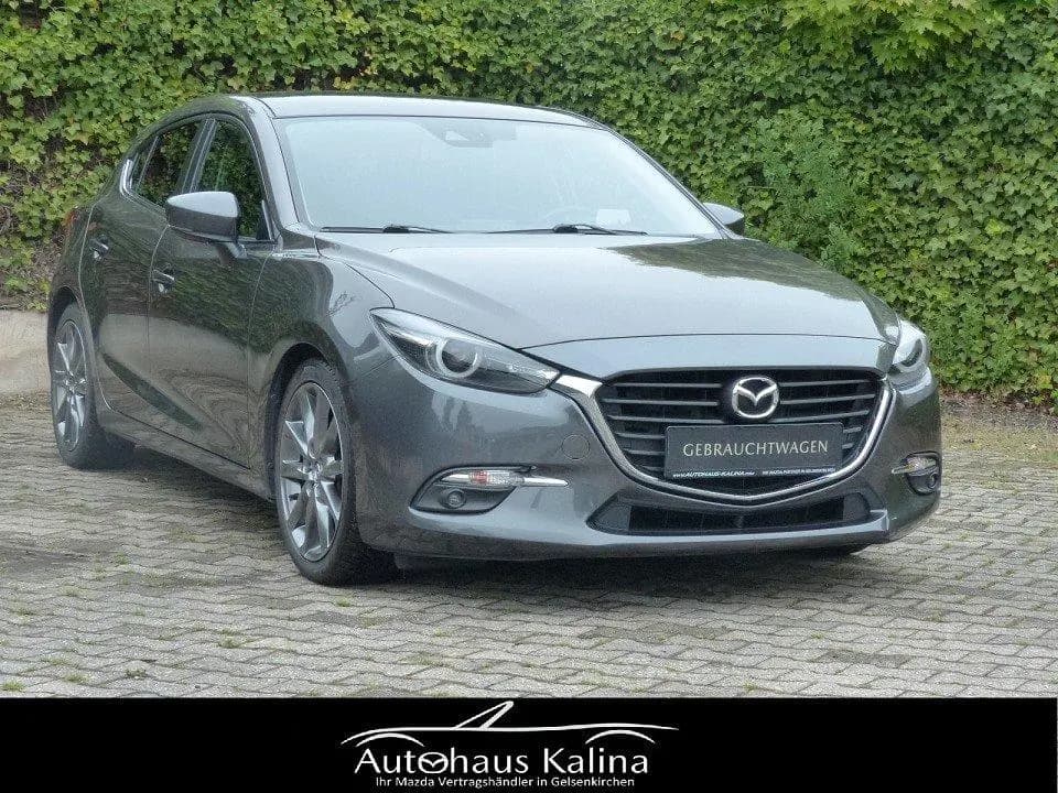 Main__Slider__Photo:Mazda 3 SKYACTIV-G 120PS Sondermodell SIGNATURE + CarP 12/2018-0