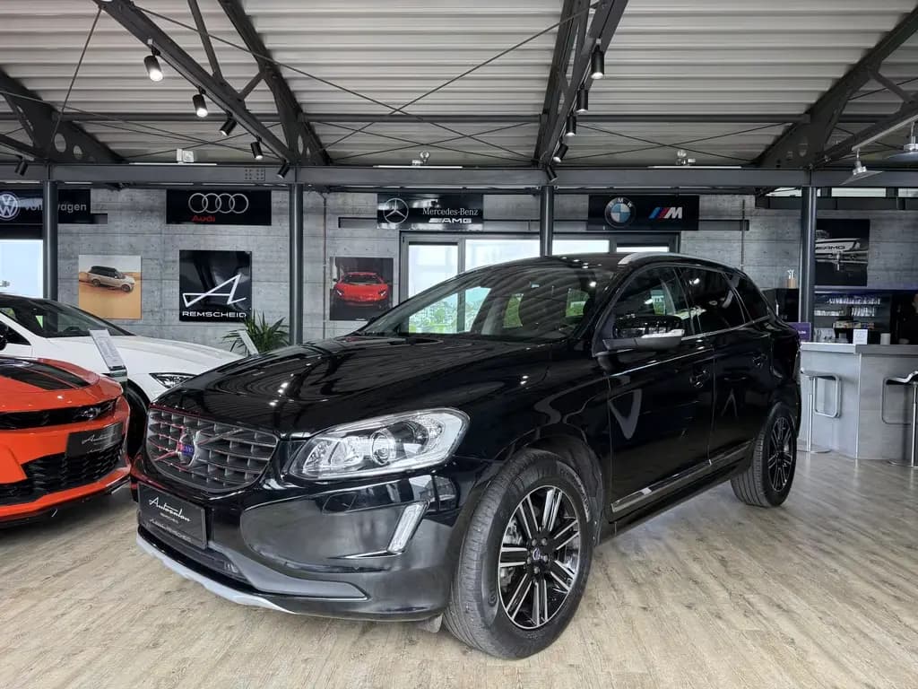 Main__Slider__Photo:Volvo XC60 Summum 2WD*KAMERA*NAVI*LEDER* 09/2017-0