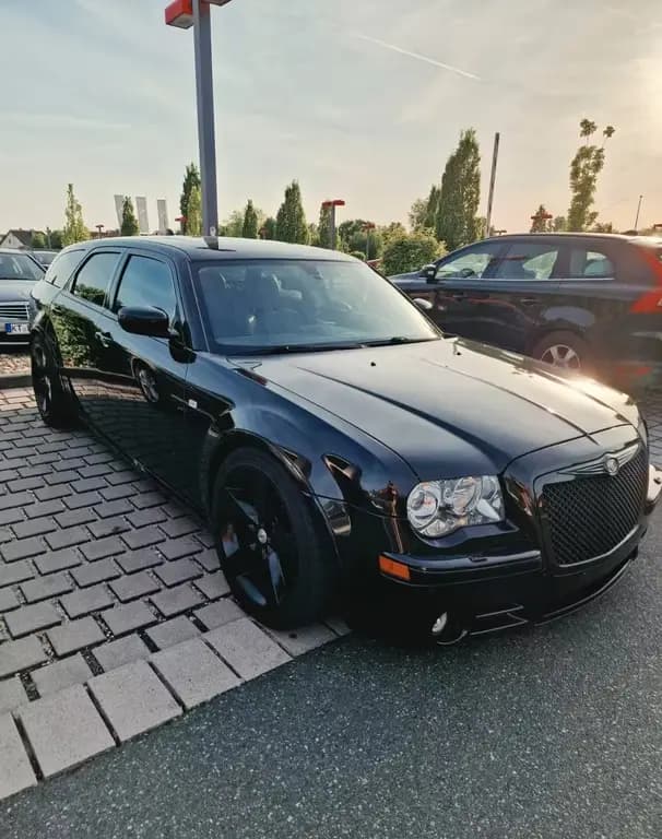 Main__Slider__Photo:Chrysler 300C Touring 3.0 CRD STR Design SPRINGT NICHT AN 07/2008-0