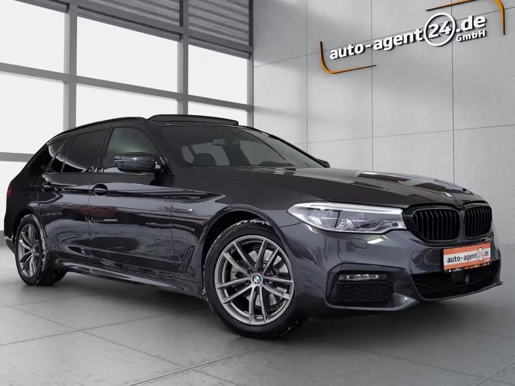 Main__Slider__Photo:BMW 520 d xD M-Sport/2.Hd/ACC/Pano/Kamera/Sportsitze 12/2018-0