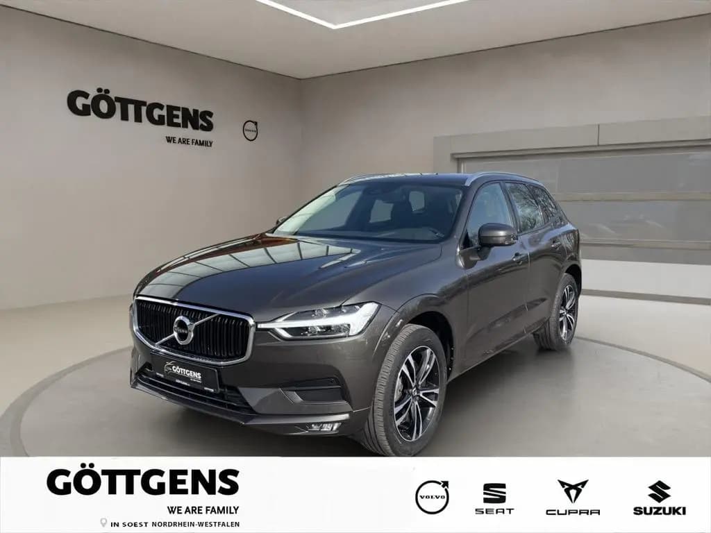 Main__Slider__Photo:Volvo XC60 B4 AWD Momentum LED KAMERA 19LM H&K 10/2019-0