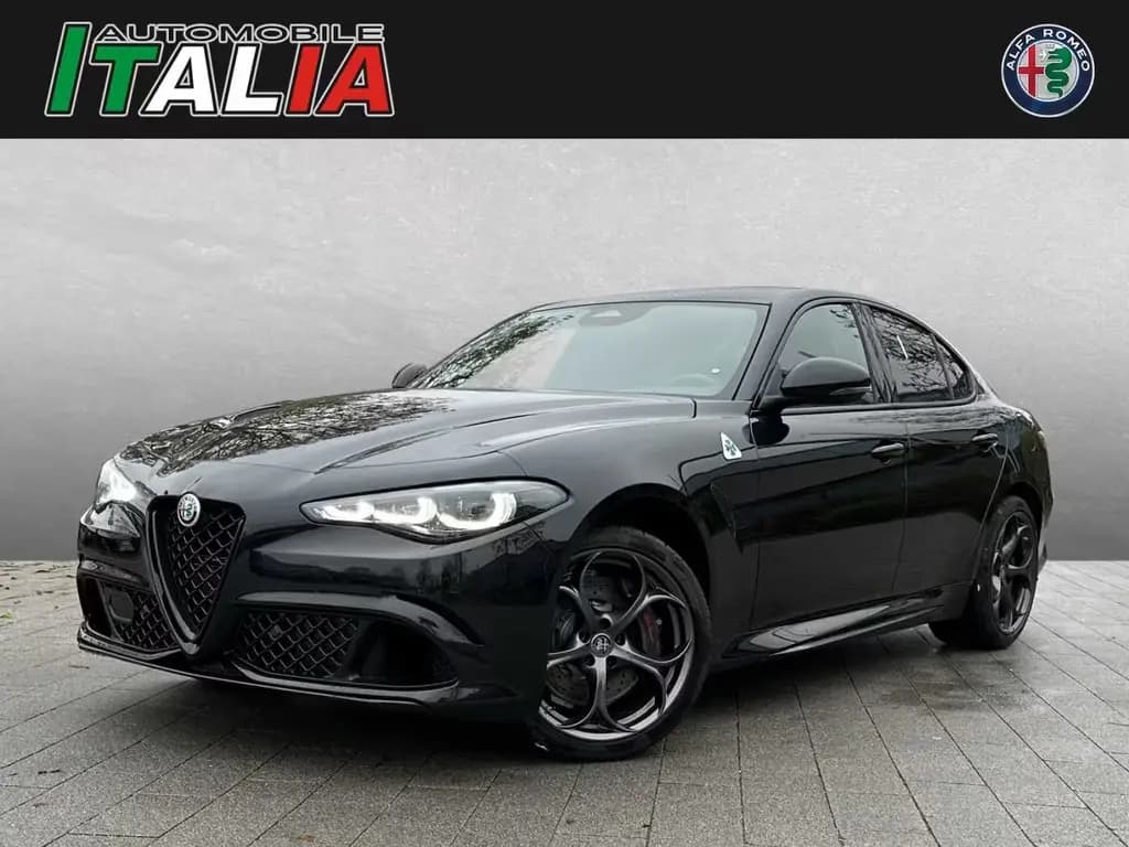 Main__Slider__Photo:Alfa Romeo Giulia Quadrifoglio 2.9 V6 12/2024-0