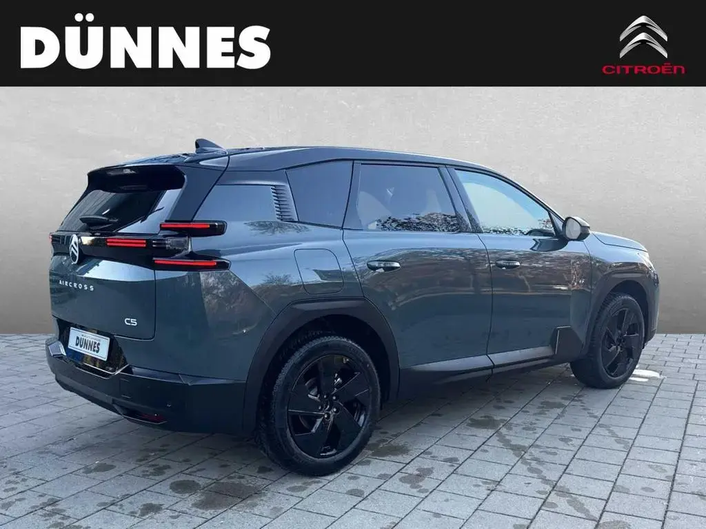 Main__Slider__Photo:Citroën C5 Aircross Hybrid 145 MAX 11/2025-1